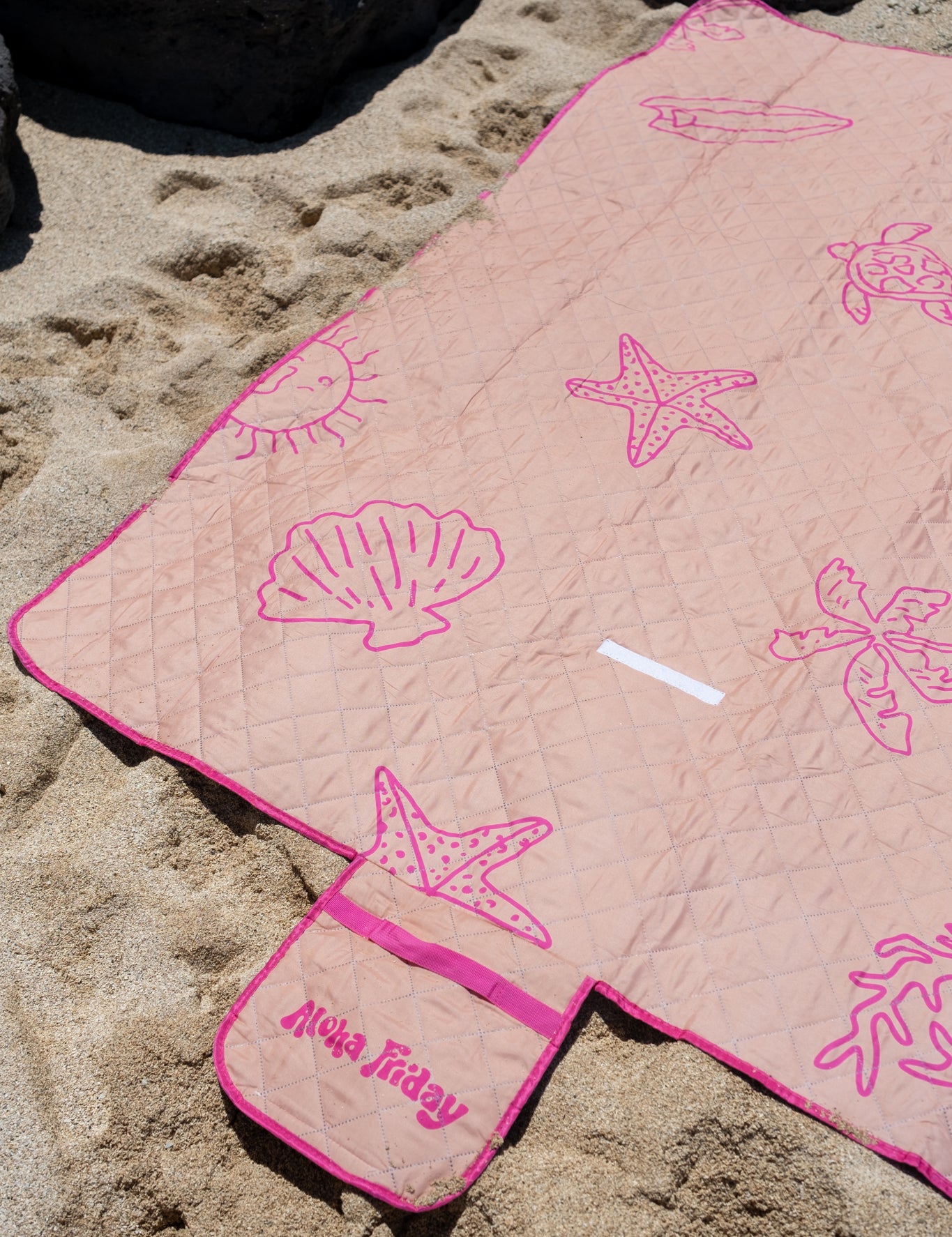 aloha-friday-beach-mat-02.jpg