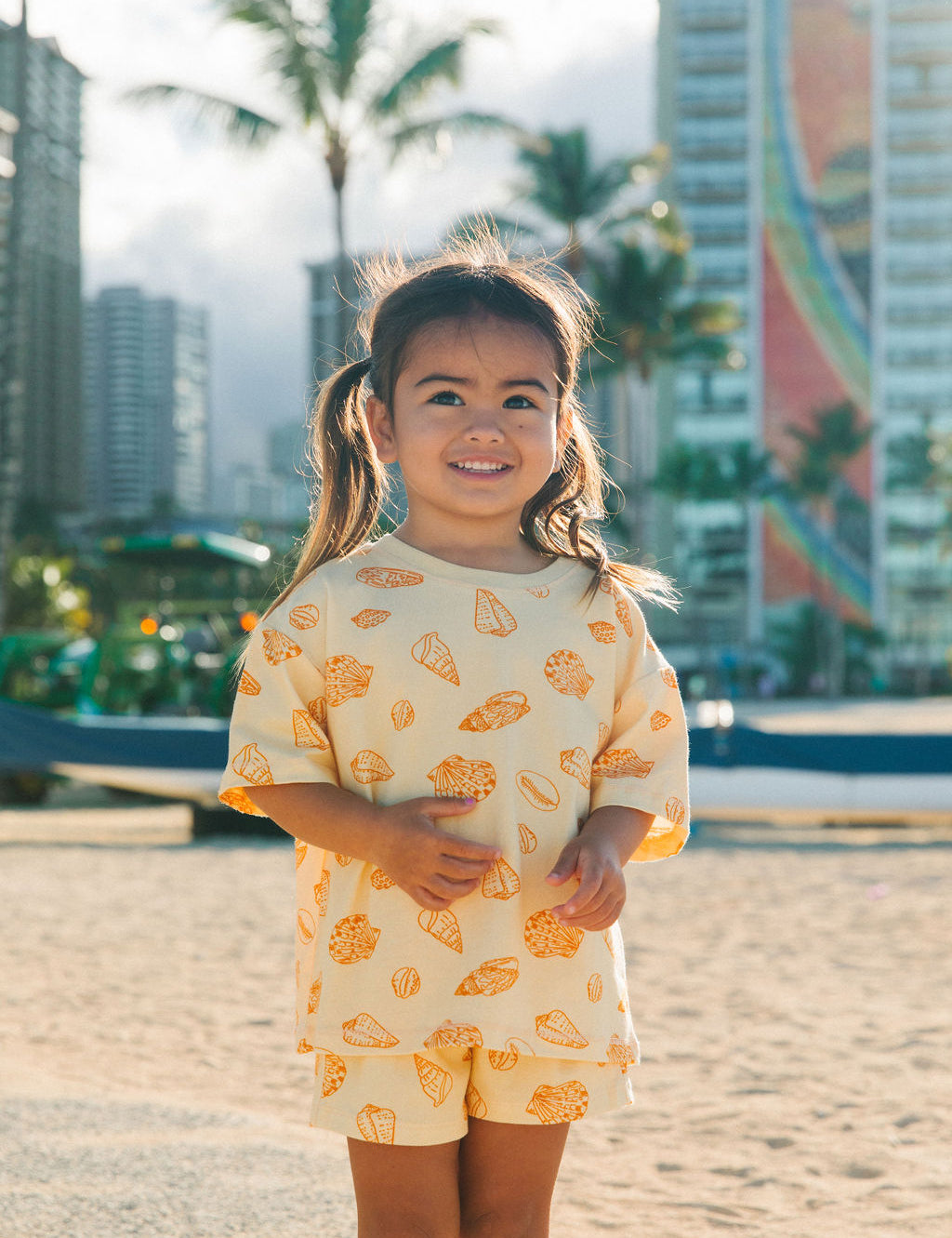 alohafriday-set-yellow-01_e9b4d271-46da-4e3d-a0f8-55e3f7d31bfb.jpg