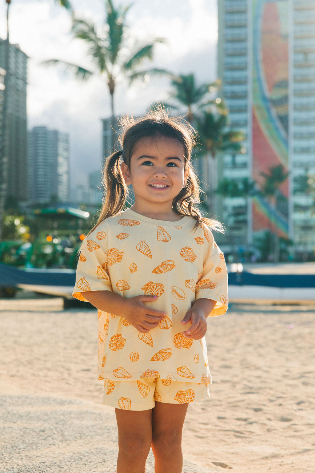 alohafriday-set-yellow-01_e9b4d271-46da-4e3d-a0f8-55e3f7d31bfb.jpg