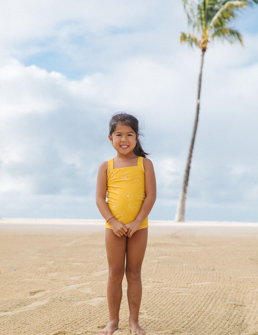 alohafriday-swim-lowtide-gold-07_99384a21-0abe-4575-9974-c628451952c8.jpg